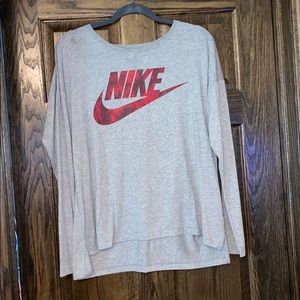 Women’s Longsleeve Nike Shirt